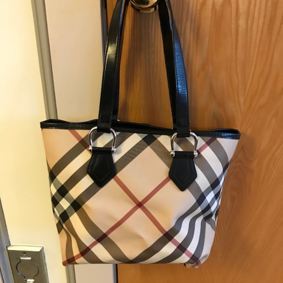 burberry check tote